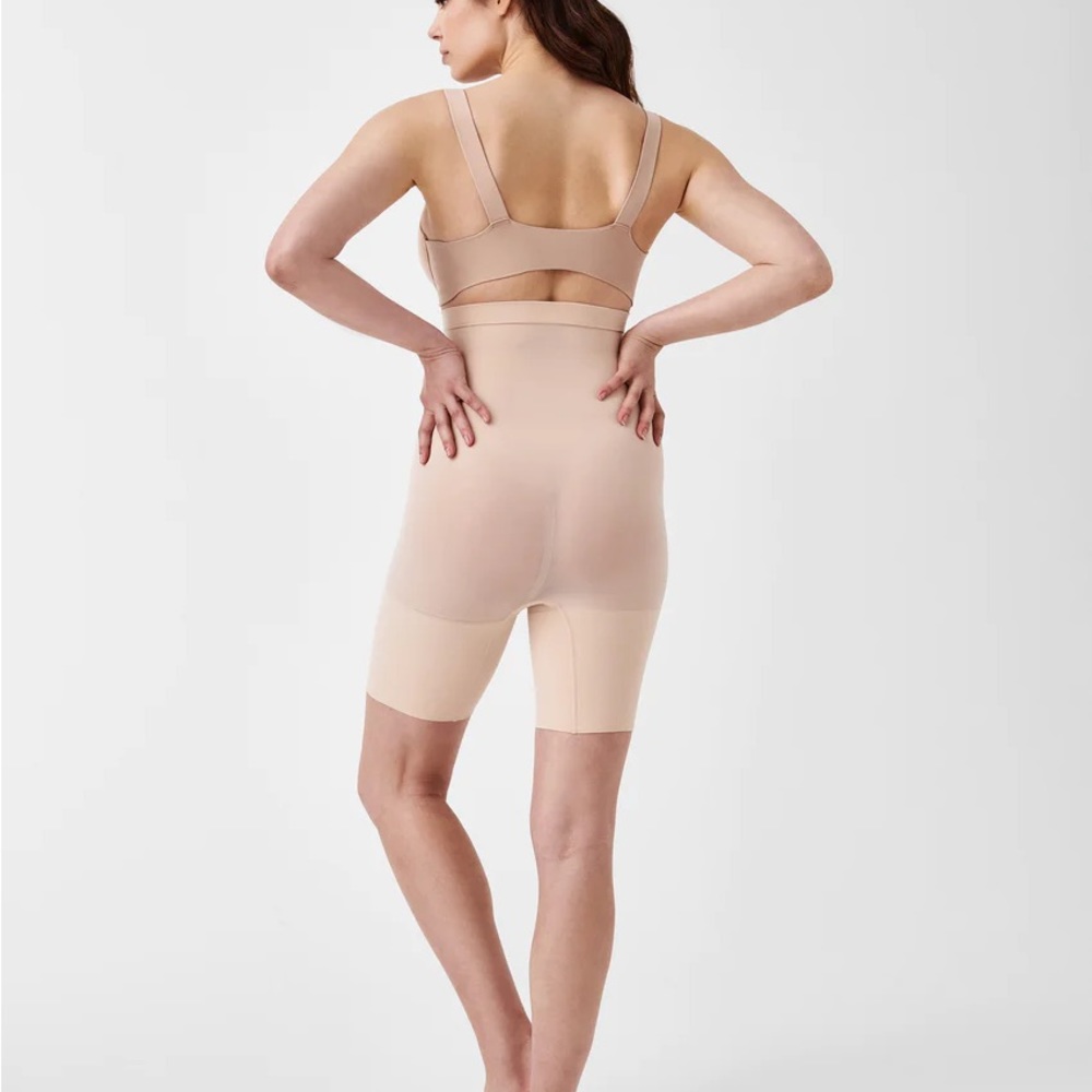 Spanx Higher Power Sculpting Short, size D XXL